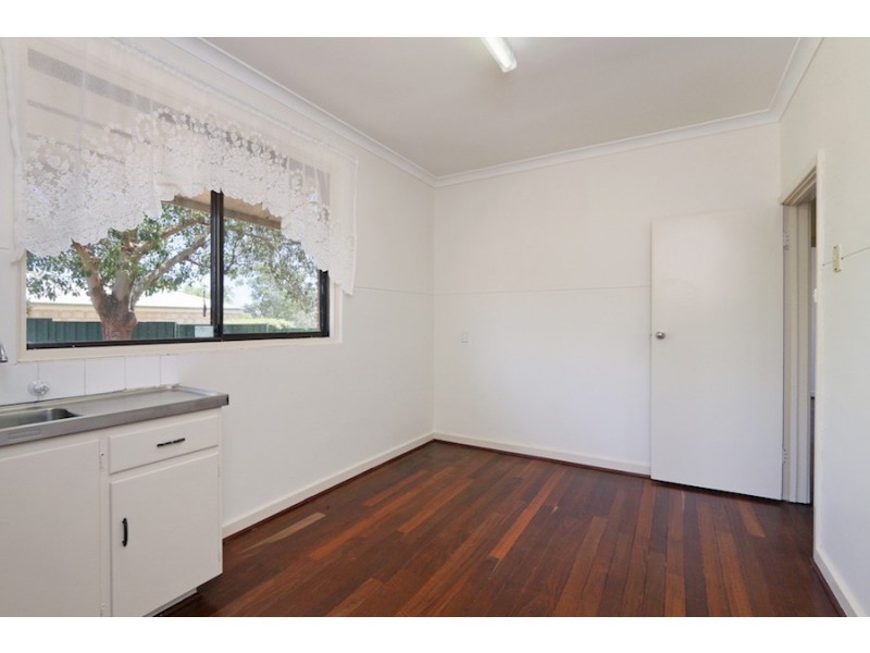 1 Hansen Street, Coolbellup WA 6163