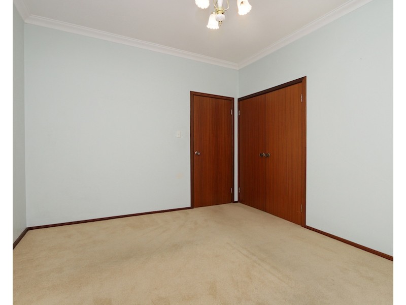 10 McCombe Avenue, Samson WA 6163