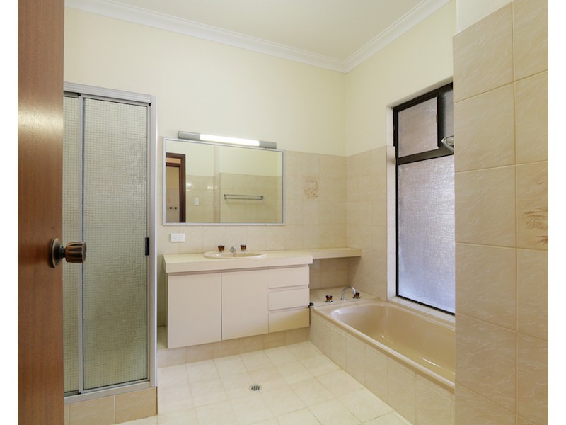 10 McCombe Avenue, Samson WA 6163