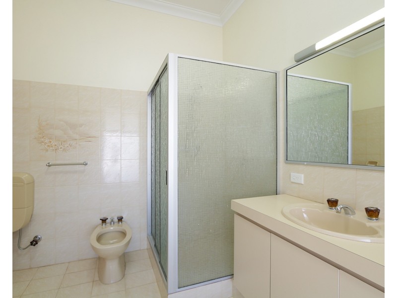 10 McCombe Avenue, Samson WA 6163