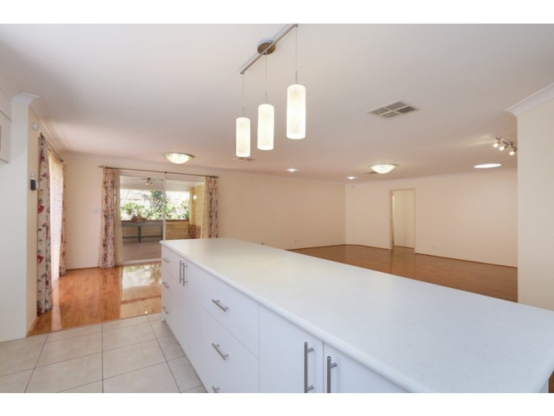11 Seascape View, Yangebup WA 6164