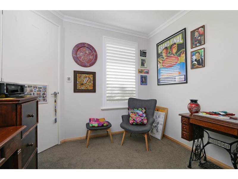 10A Walker Court, Kardinya WA 6163