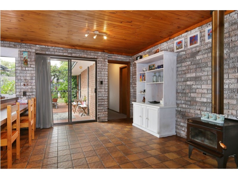 52 McCombe, Samson WA 6163
