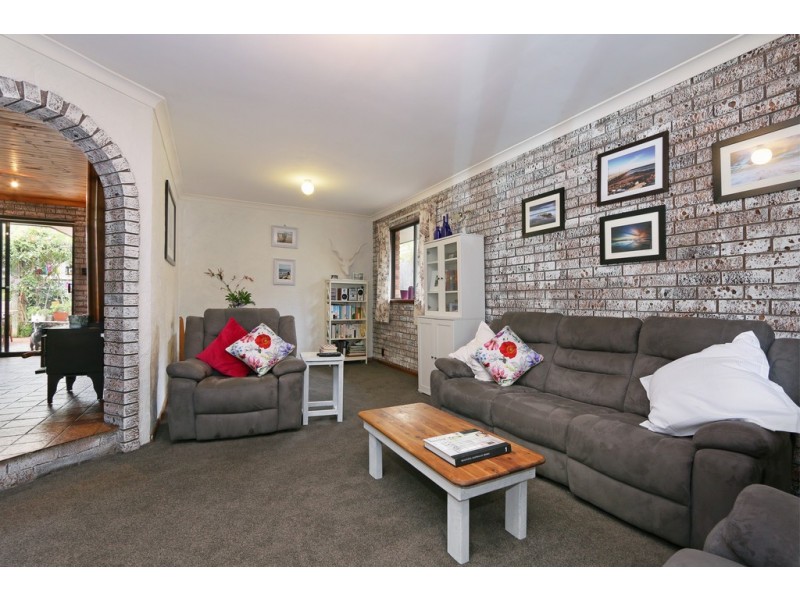 52 McCombe, Samson WA 6163