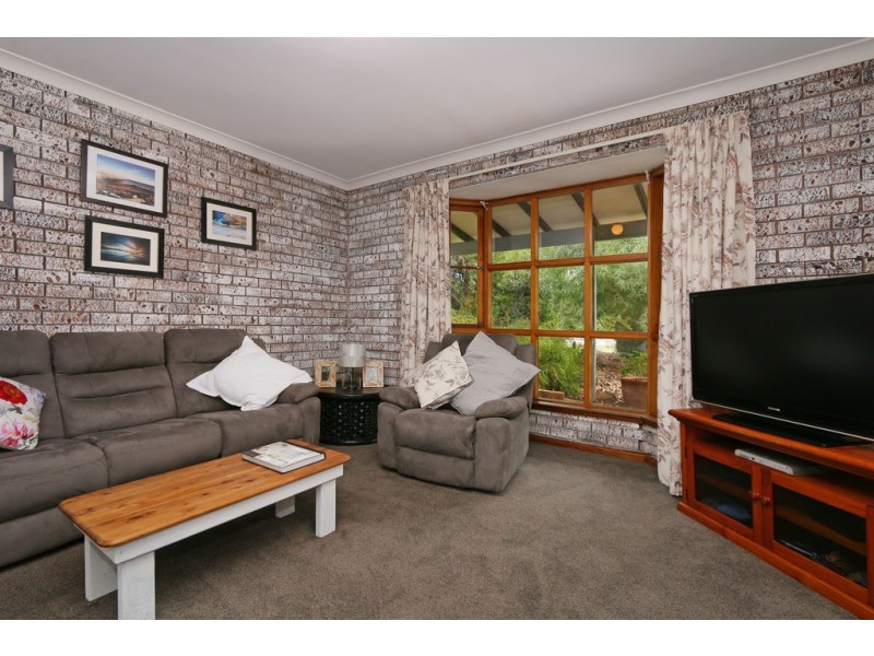 52 McCombe, Samson WA 6163