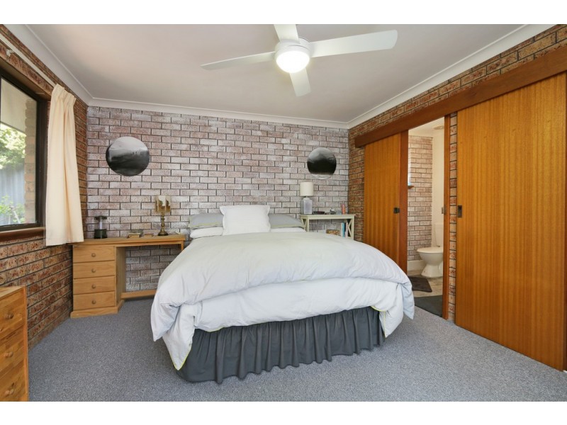 52 McCombe, Samson WA 6163
