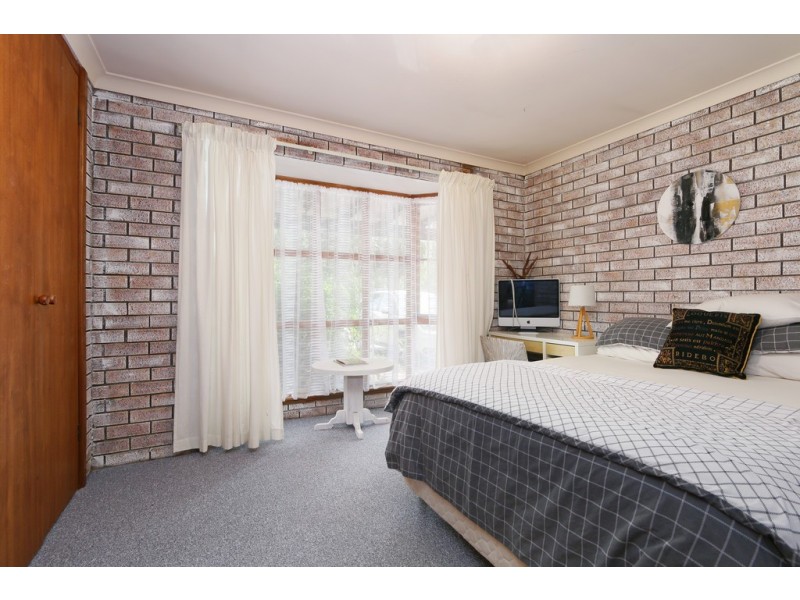 52 McCombe, Samson WA 6163