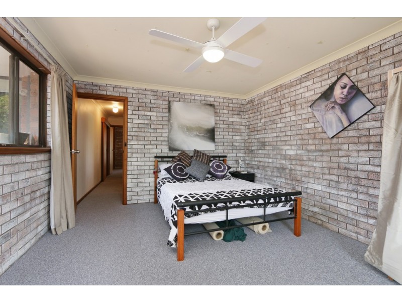 52 McCombe, Samson WA 6163