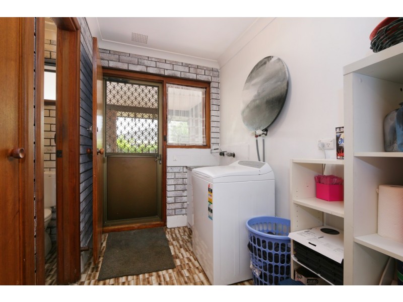52 McCombe, Samson WA 6163