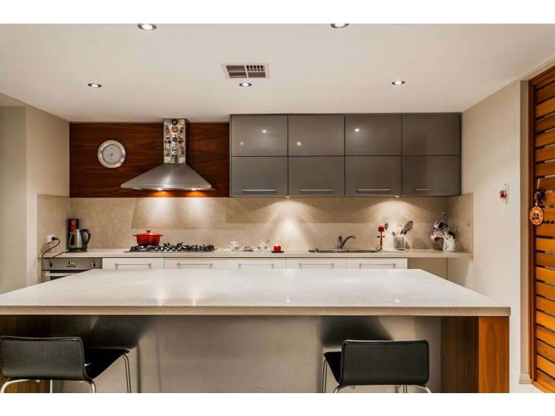 4 Bernier Rise, North Coogee WA 6163