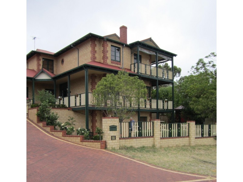 22 Bradbury Way, Samson WA 6163