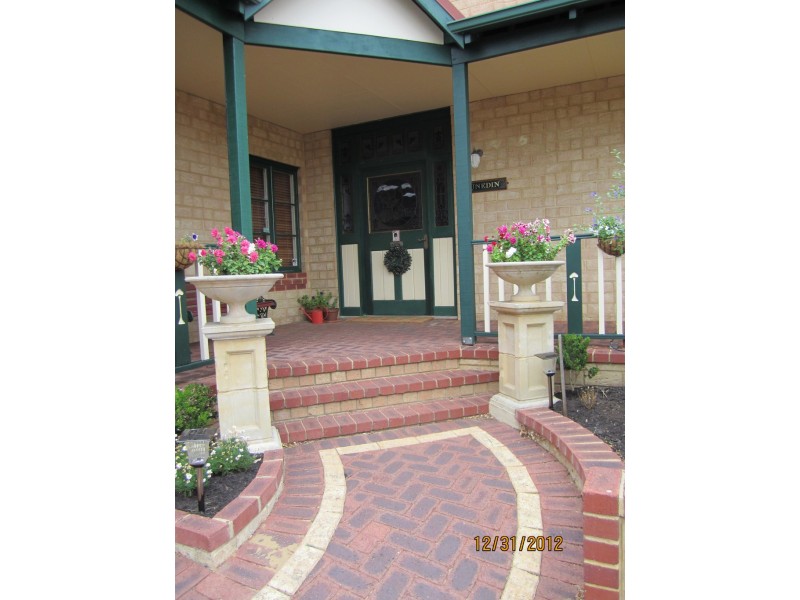 22 Bradbury Way, Samson WA 6163