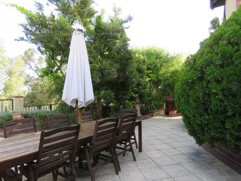 22 Bradbury Way, Samson WA 6163