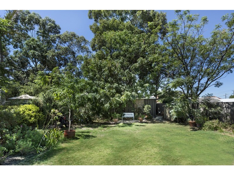 17 Dunford Street, Willagee WA 6156