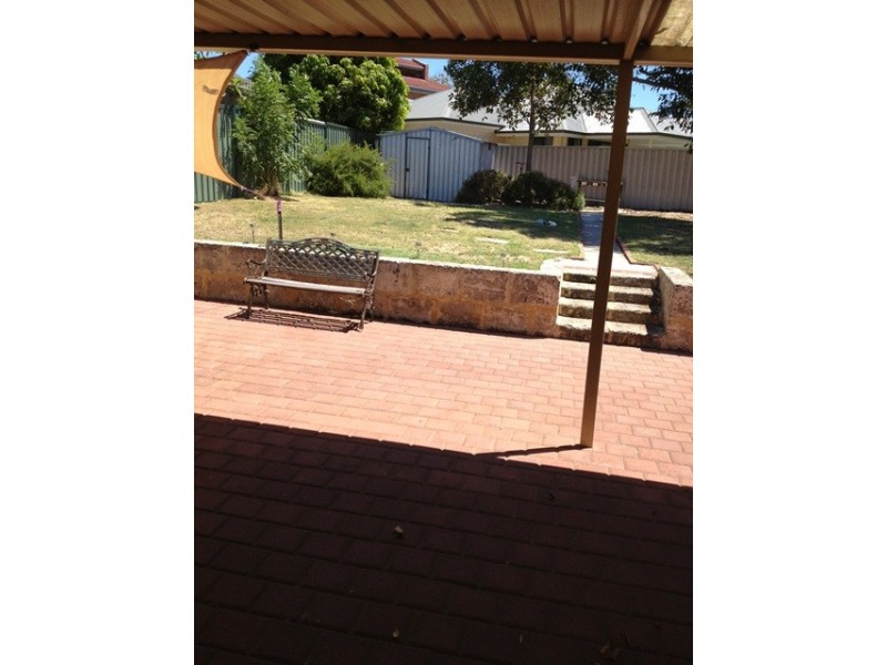 8 Gwenneth Terrace, South Lake WA 6164