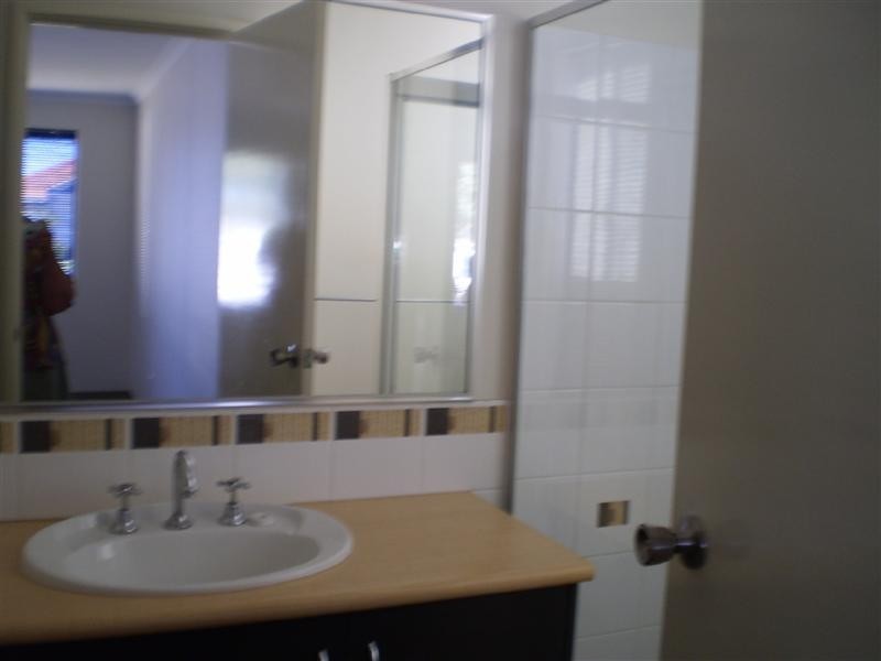 16 Normanby Blvd, Success WA 6164