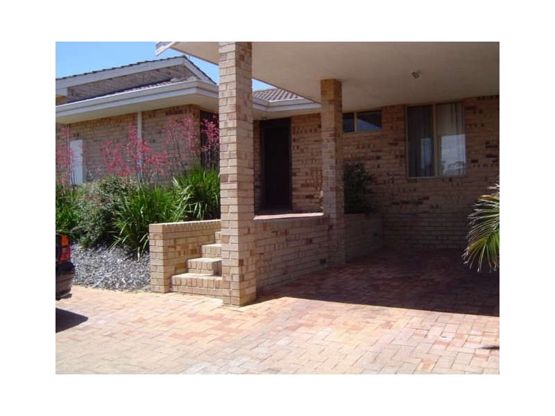 18/1-3 Stanbury Place, Kardinya WA 6163