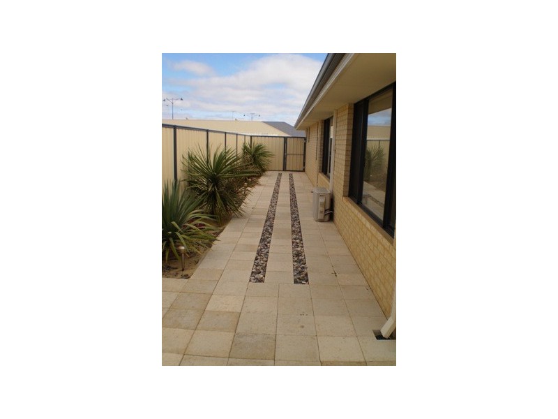 6 Claiborne Vista, Success WA 6164