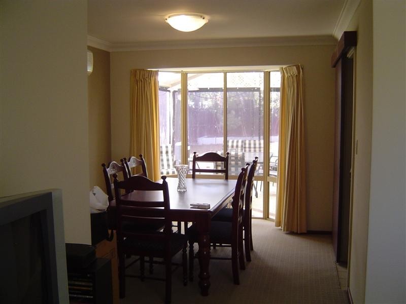 14 BARBLETT WAY, Kardinya WA 6163