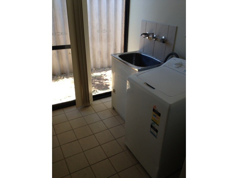 2/27 Ashburton Street, Bentley WA 6102