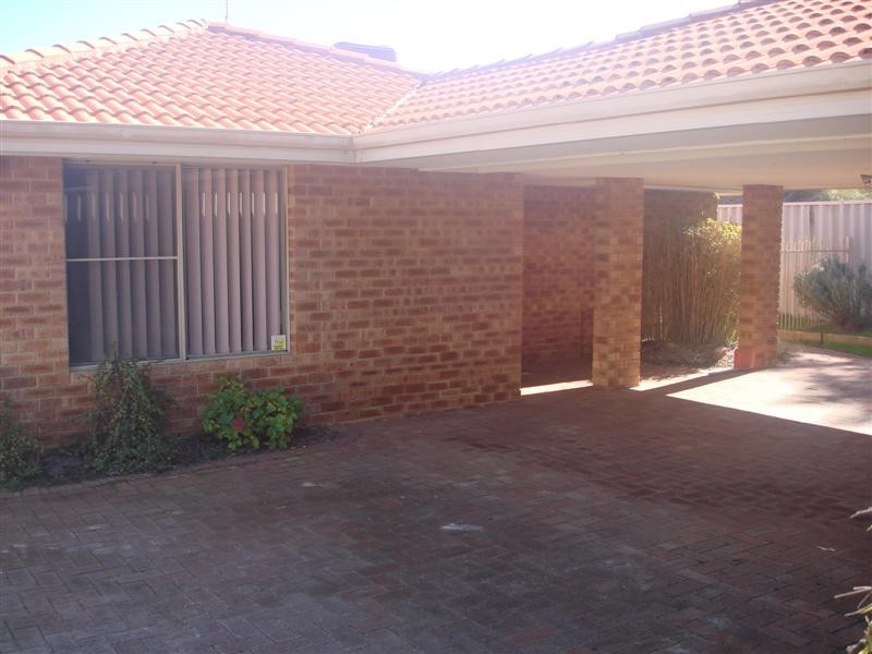 27 Burdett Retreat, Murdoch WA 6150