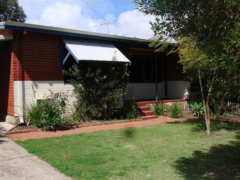 4A MENAS PLACE, Coolbellup WA 6163