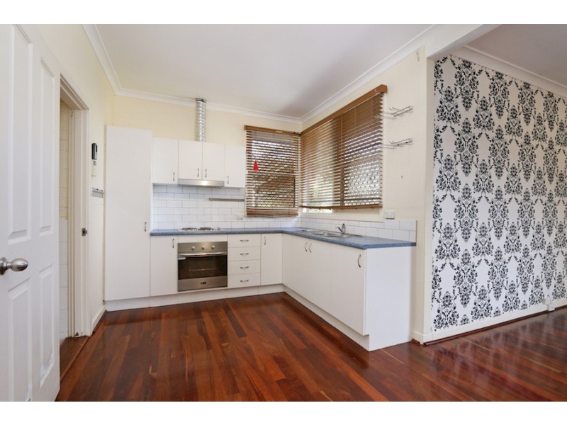 17 Cordelia Avenue, Coolbellup WA 6163