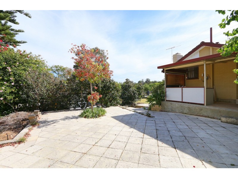17 Cordelia Avenue, Coolbellup WA 6163