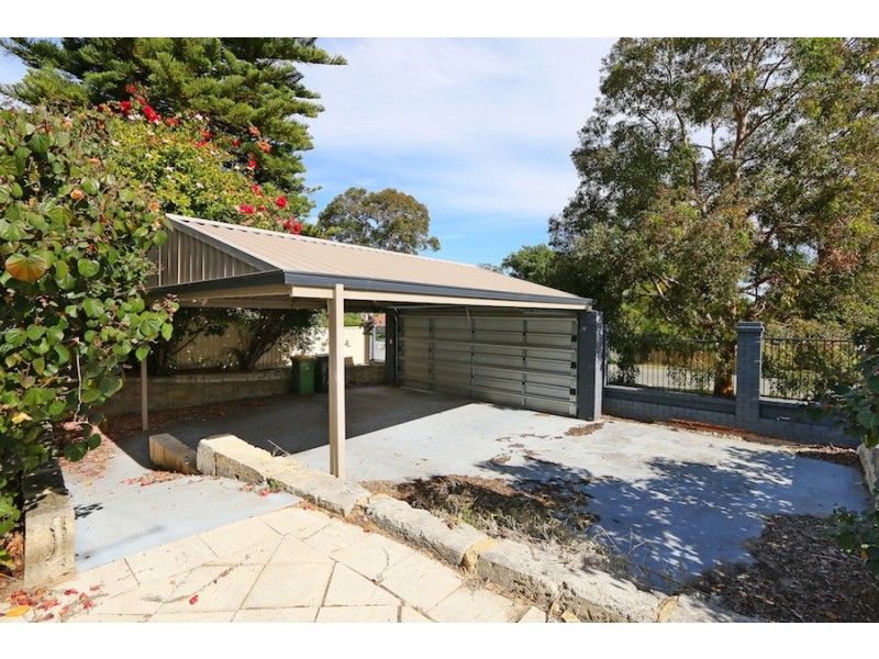 17 Cordelia Avenue, Coolbellup WA 6163