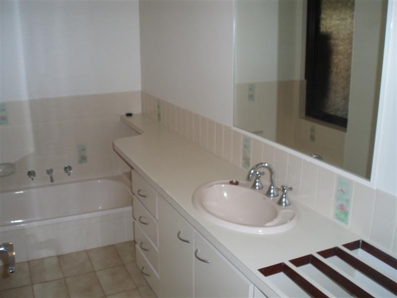 1 Arnold Crescent, Kardinya WA 6163