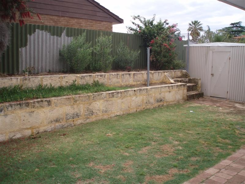 1 Arnold Crescent, Kardinya WA 6163