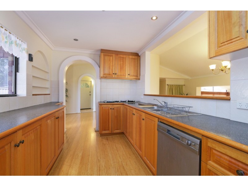 28 Cameron Way, Kardinya WA 6163