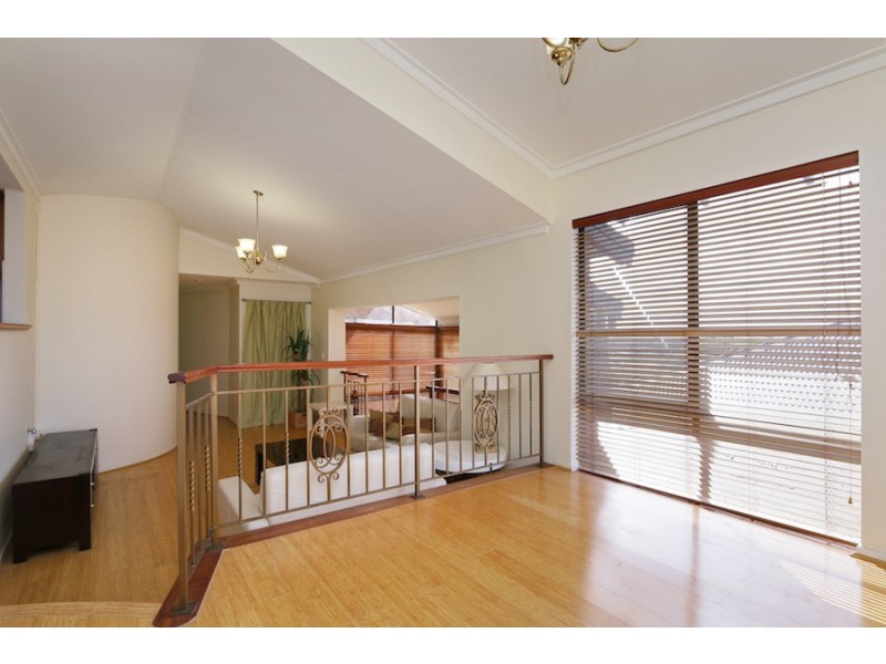 28 Cameron Way, Kardinya WA 6163