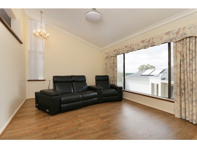 28 Cameron Way, Kardinya WA 6163