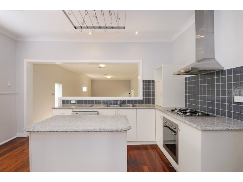 8 Hayward Way, Myaree WA 6154