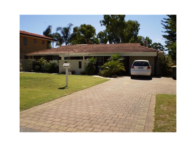 4 MORNINGCLOUD VALE, Willetton WA 6155