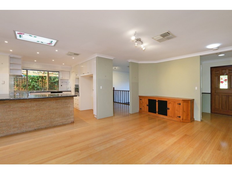 3 Meadow Close, Kardinya WA 6163