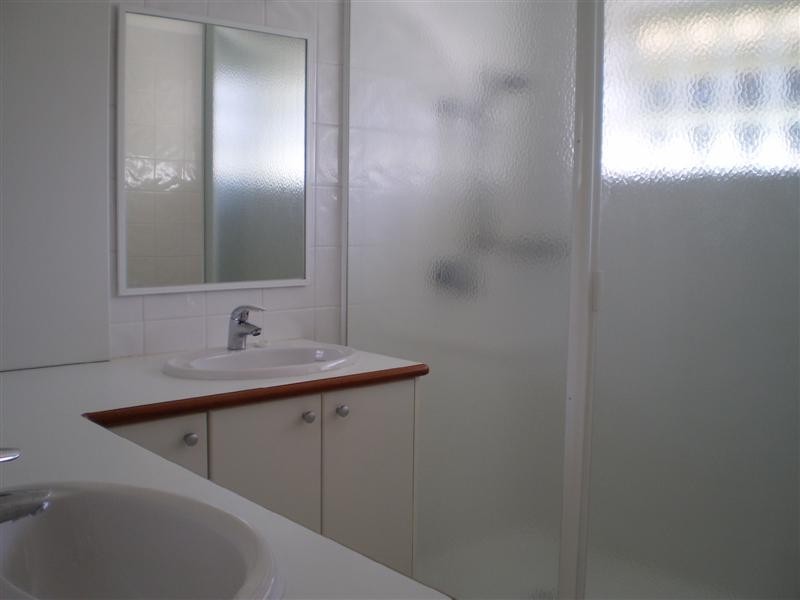 5 FLINDERS CRESCENT, Bull Creek WA 6149