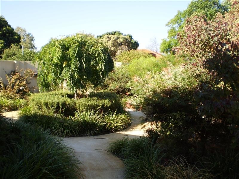 5 FLINDERS CRESCENT, Bull Creek WA 6149