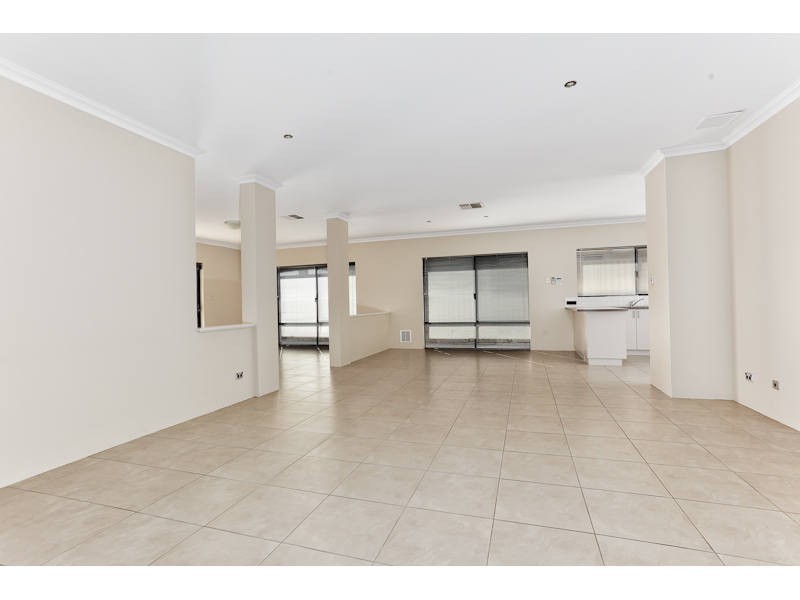 19 Whittaker Turn, Piara Waters WA 6112