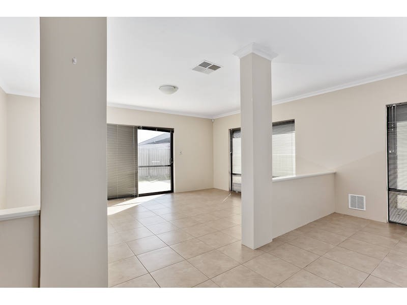 19 Whittaker Turn, Piara Waters WA 6112