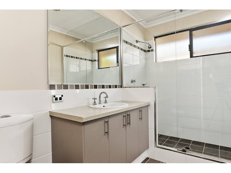 19 Whittaker Turn, Piara Waters WA 6112