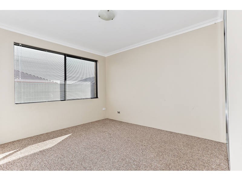 19 Whittaker Turn, Piara Waters WA 6112