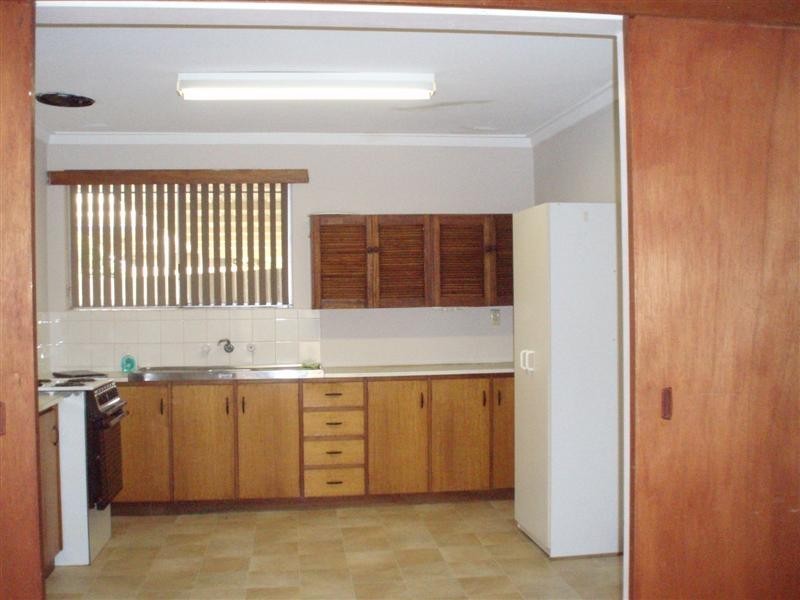 6 COPPERWAITE ROAD, Kardinya WA 6163