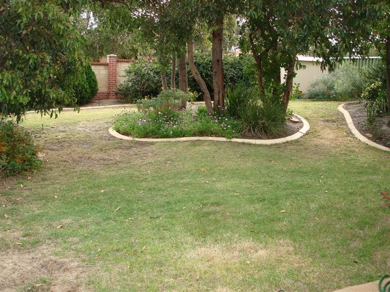 17 Blueridge Crest, Bibra Lake WA 6163