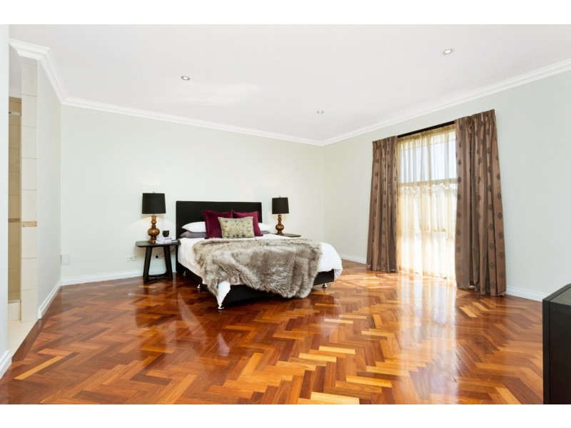 31 Noalimba Crescent, Bateman WA 6150