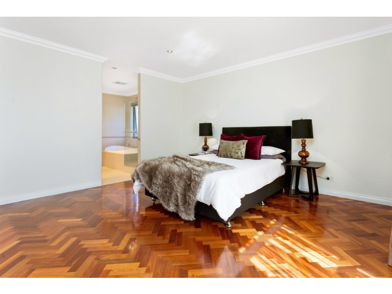 31 Noalimba Crescent, Bateman WA 6150