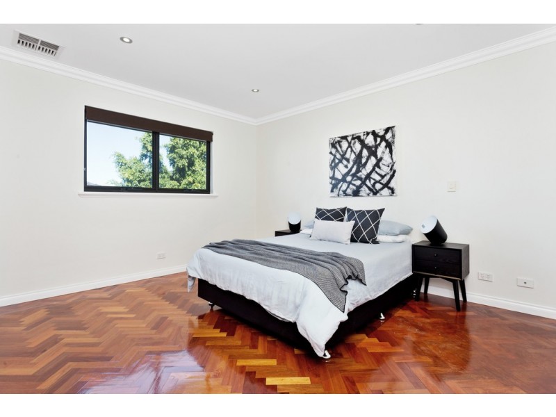 31 Noalimba Crescent, Bateman WA 6150