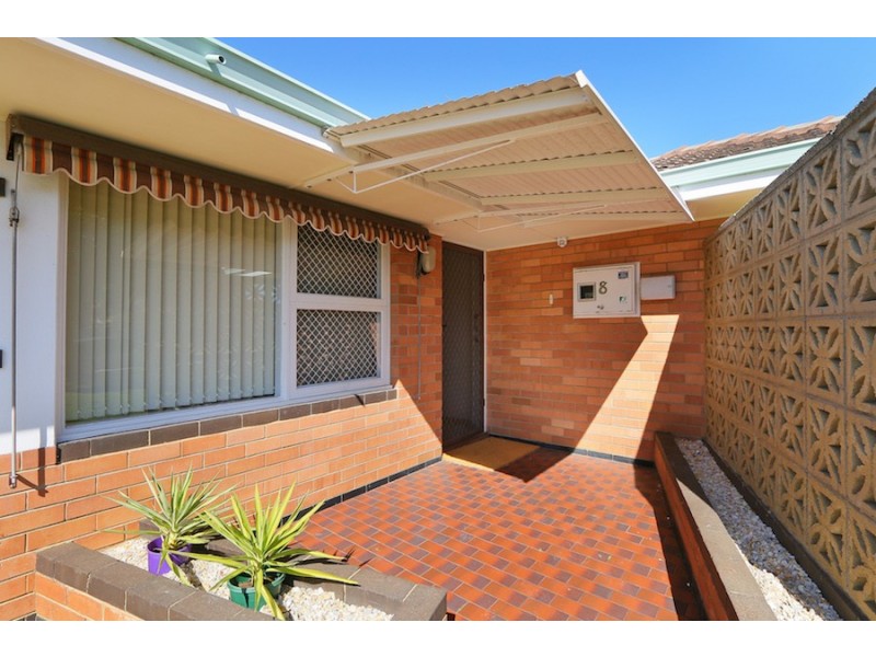 8 Burney Court, Kardinya WA 6163