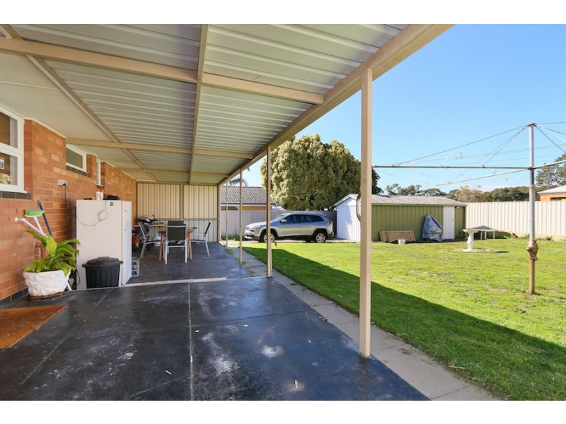 8 Burney Court, Kardinya WA 6163